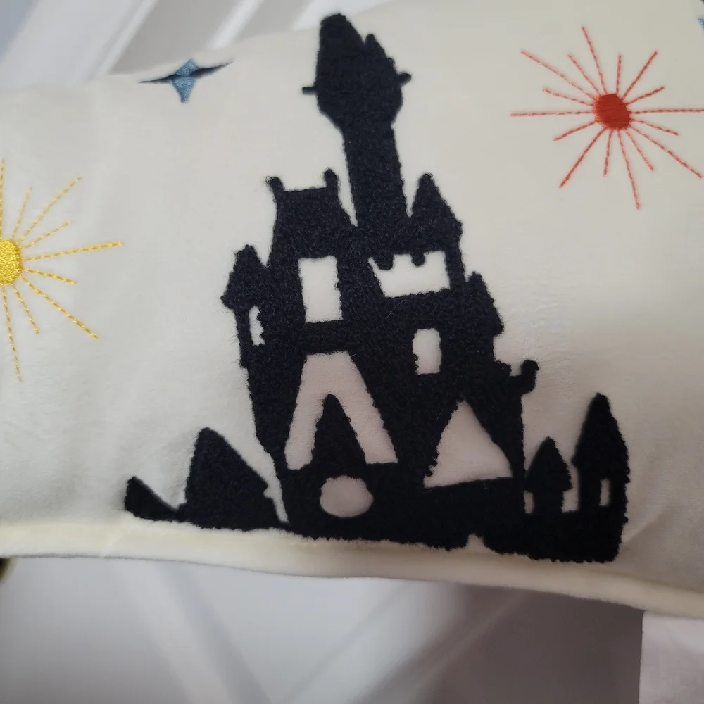 Disney Goofy Castle Pennant Accent Home Decor Pillow Sofa Bed Nursery Baby Gift❤